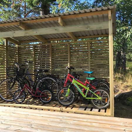 Archipelago-House With Pool, Boat And Bikes Villa Djurhamn Exterior photo